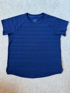 Athleta Girl Navy Short Sleeve Performance Tee